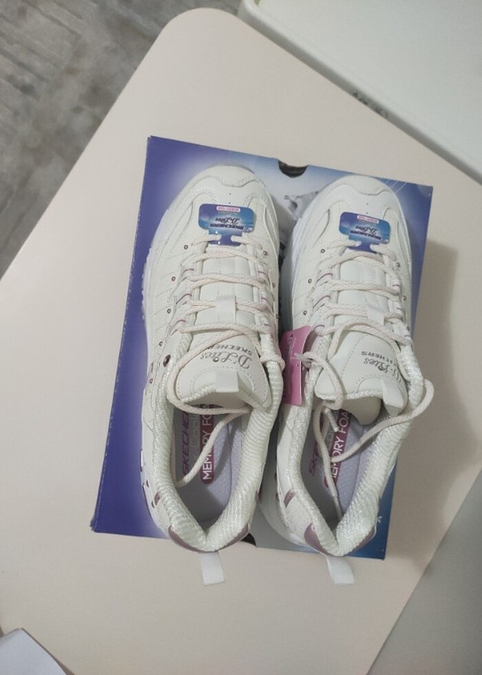 Skechers D'Lites spor ayakkabı - Görsel 4