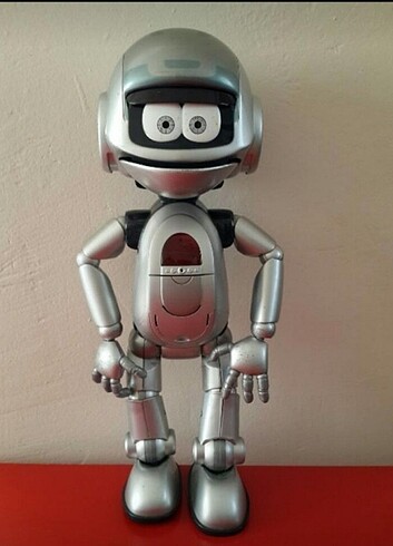 ARÇELİK OYUNCAK ROBOT(ÇALIŞMIYOR)