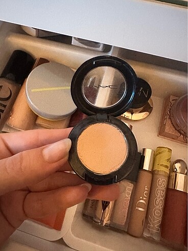 Beden Mac studio finish concealer kapatıcı