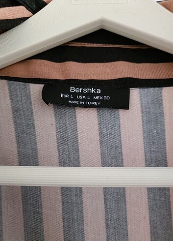m Beden kahverengi Renk Bershka elbise