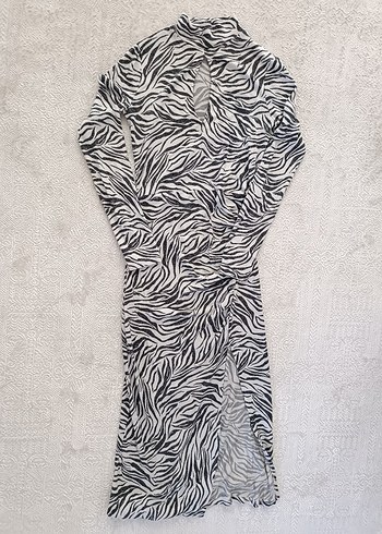 Gri Zebra Desenli Uzun Kollu Uzun Elbise - Görsel 5