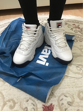 Fila erkek