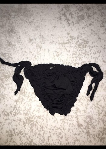 Siyah Bikini Altı