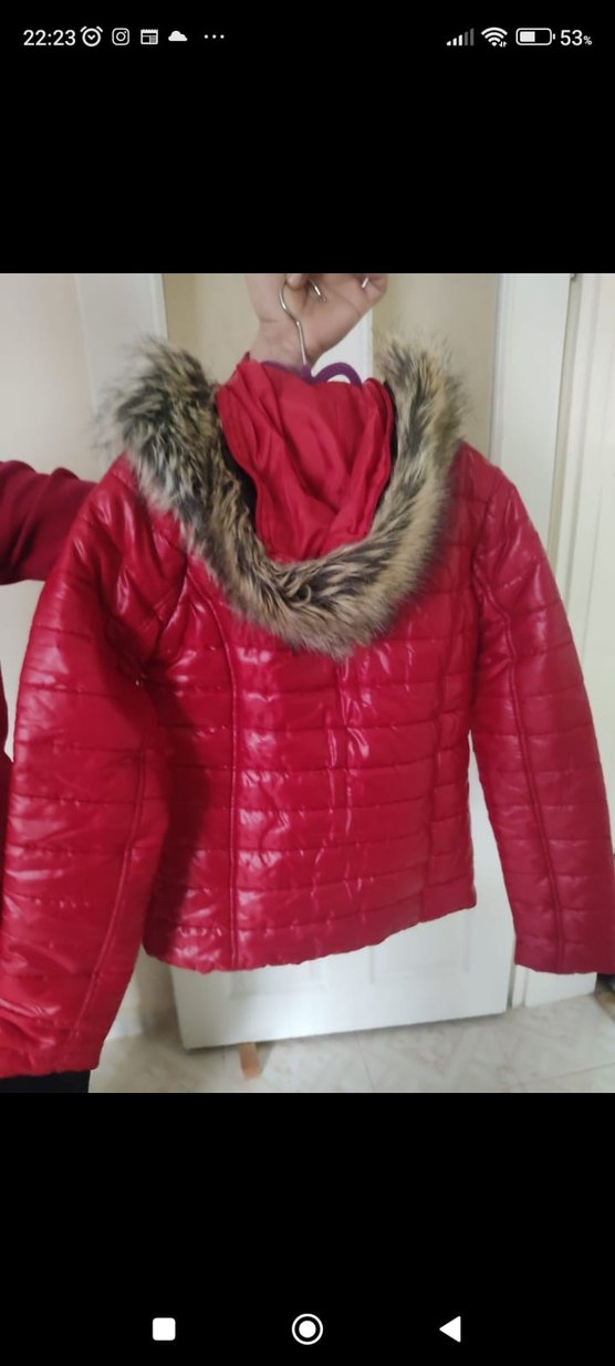 Kürk Detaylı Kırmızı Kadın Kısa Kaban - Görsel 3