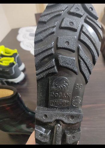 Kadın Çok Renkli Ekose Desenli Dolgu Topuk Yağmur Çizmesi - Görsel 3