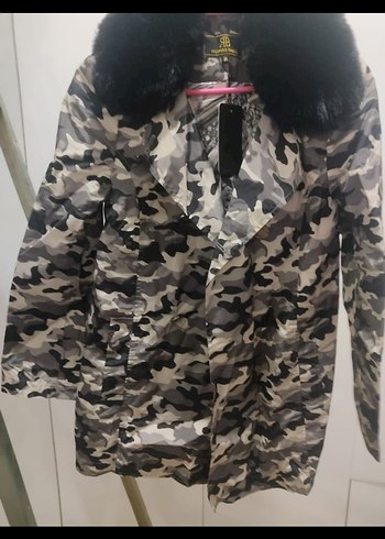 Kürk Detaylı Gri Kamuflaj Mini Kışlık Kadın Mont - Görsel 2