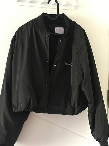 Bershka bomber