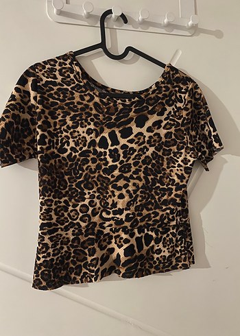 Zara Kısa Kollu Leopar Desenli Mini Bluz