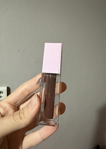  Beden Maybelline plump