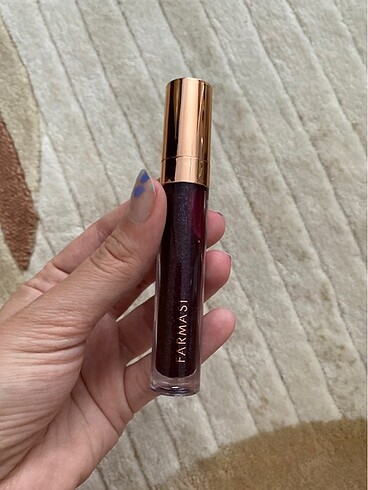 Farmasi lipgloss