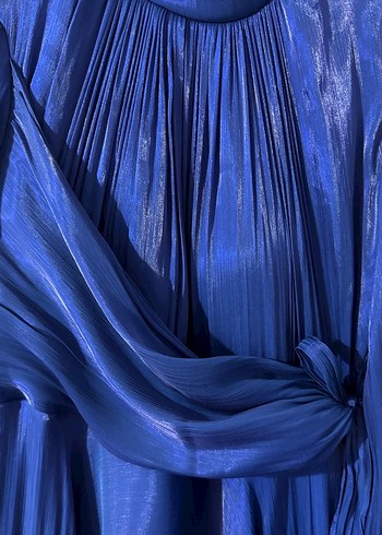 Uzun Kol Drapeli Lacivert Tesettür Abiye - Görsel 4