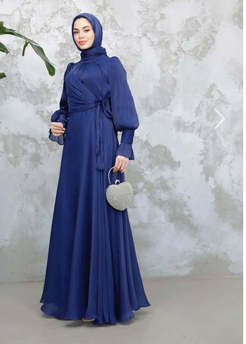 Uzun Kol Drapeli Lacivert Tesettür Abiye - Görsel 2