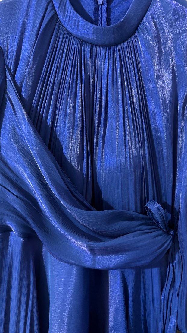 Uzun Kol Drapeli Lacivert Tesettür Abiye - Görsel 4