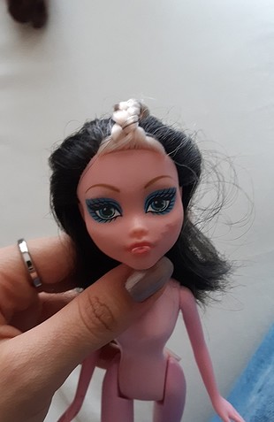diğer Beden monster high 