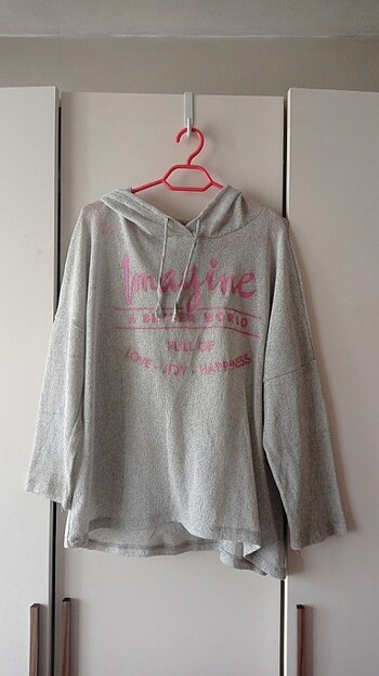 File sweatshirt