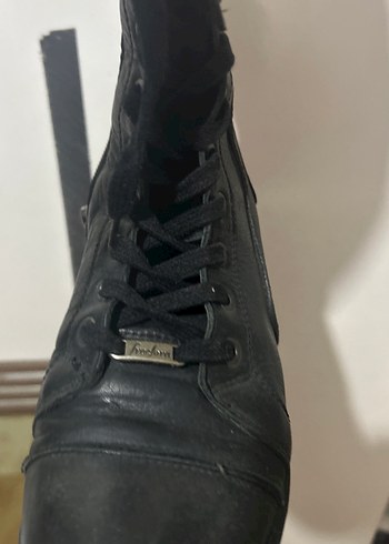 Siyah Deri Punk Tarzı Kadın Bot - Görsel 3