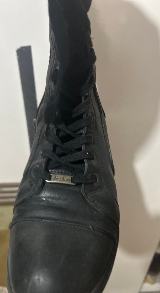 Siyah Deri Punk Tarzı Kadın Bot - Görsel 3