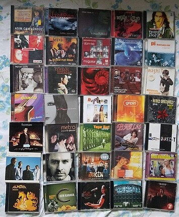 17 adet müzik CDsi tanesi 10tl den satılır