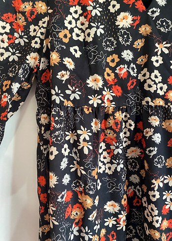 Çiçekli Kadın Elbise - Görsel 6