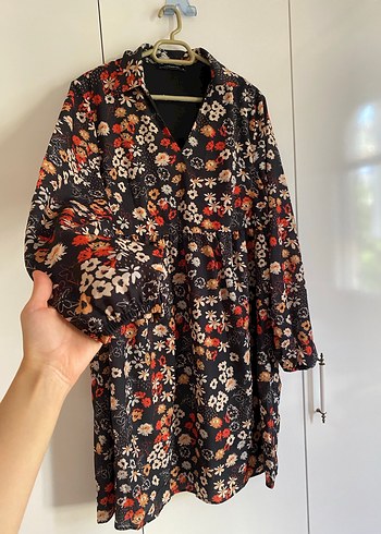 Çiçekli Kadın Elbise - Görsel 4