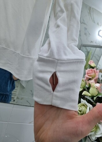 s Beden Parmak detaylı bluz