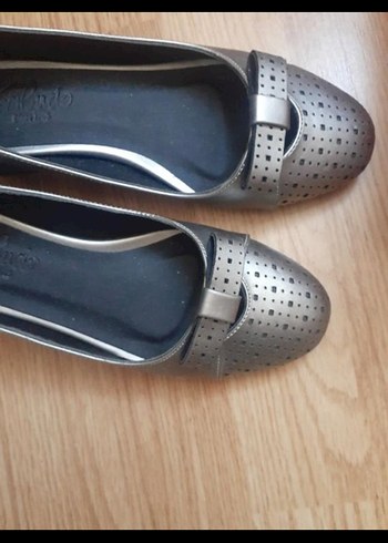 Hiç kullanılmamıştır. GriMinimalist Kadın Dolgu Topuklu Babet - Görsel 3