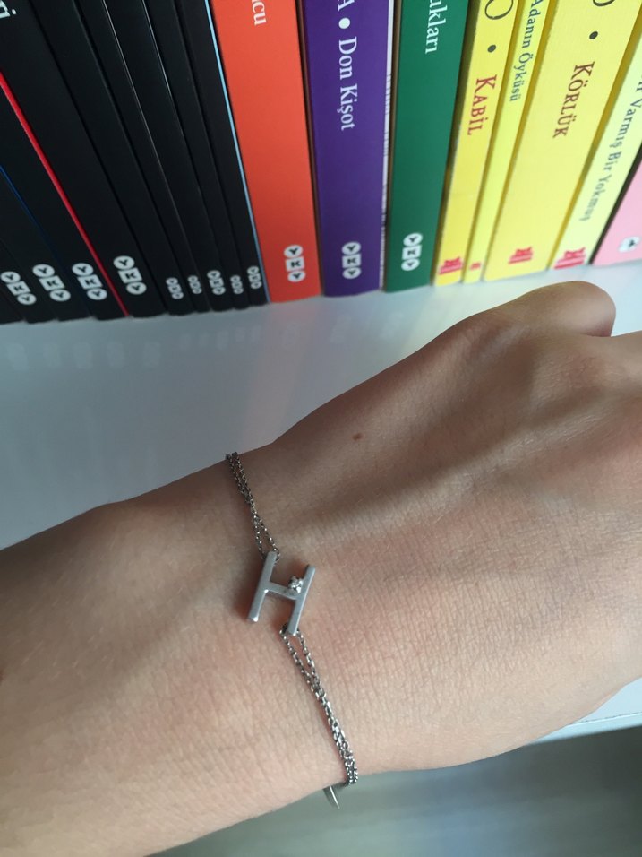 Sarı Zincir Detaylı Kadın El Zinciri - Görsel 3