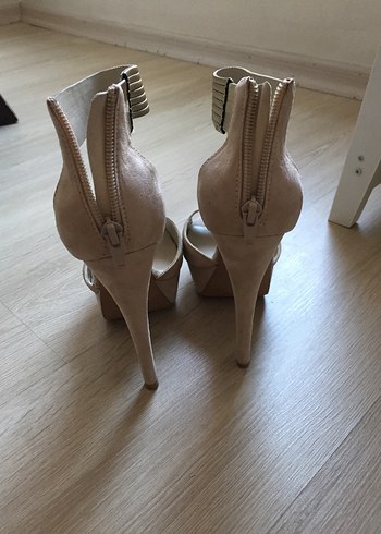 Bej Süet Stiletto Kadın Topuklu Ayakkabı - Görsel 5