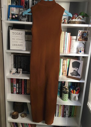 Kahverengi  Yüksek Yakalı Midi Elbise - Görsel 4