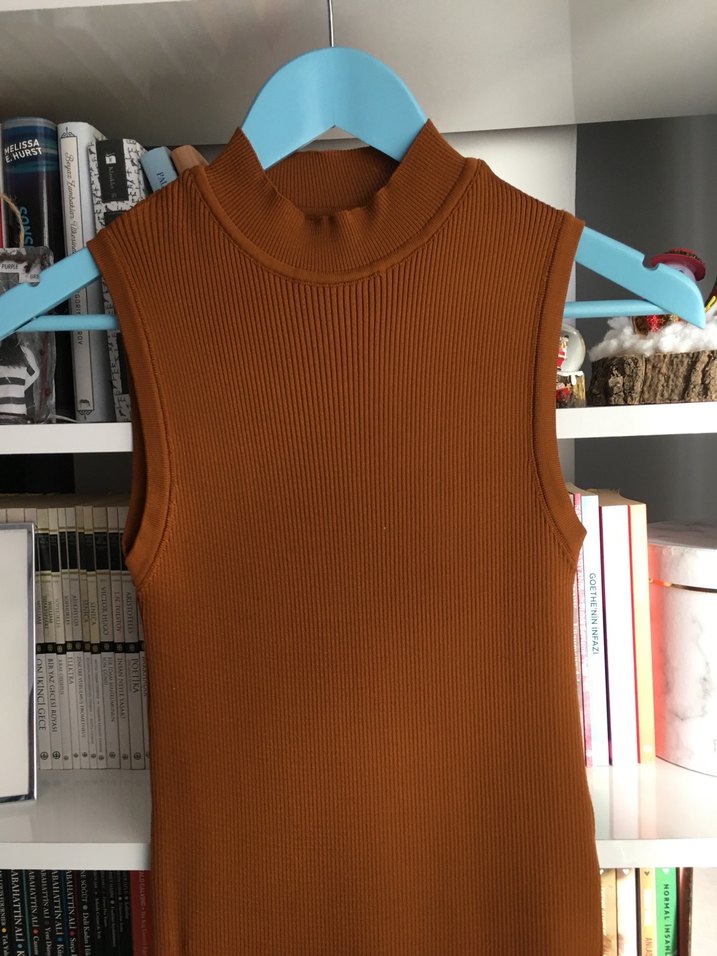 Kahverengi  Yüksek Yakalı Midi Elbise - Görsel 3