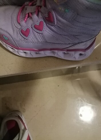 27 Beden mor Renk Skechers kışlık bot