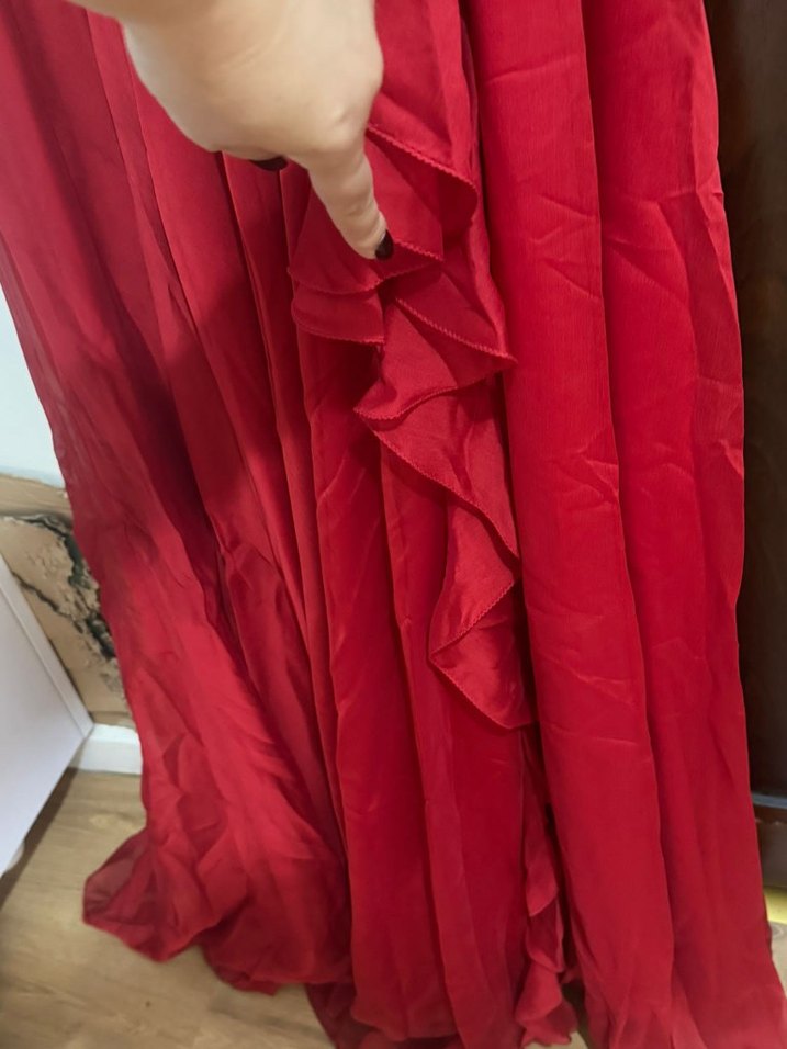 Klasik Şıklık Kırmızı Uzun Abiye Elbise - Görsel 5