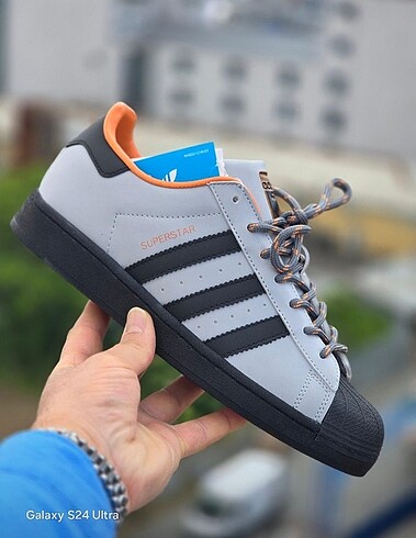 Superstar