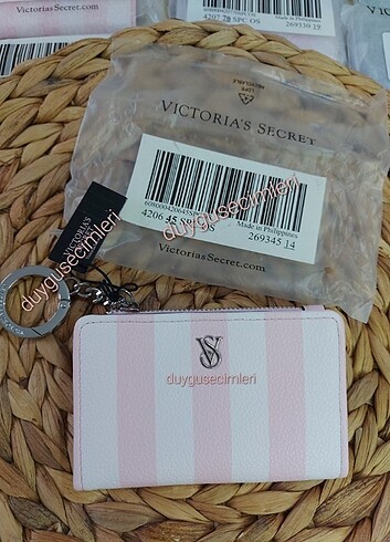SATILDI. ORIJINAL YENI SEZON VICTORIA'S SECRET CÜZDAN KARTLIK