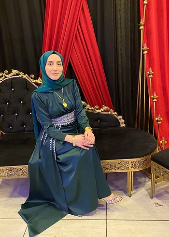 Beli Taşlı Yeşil Tesettür Abiye