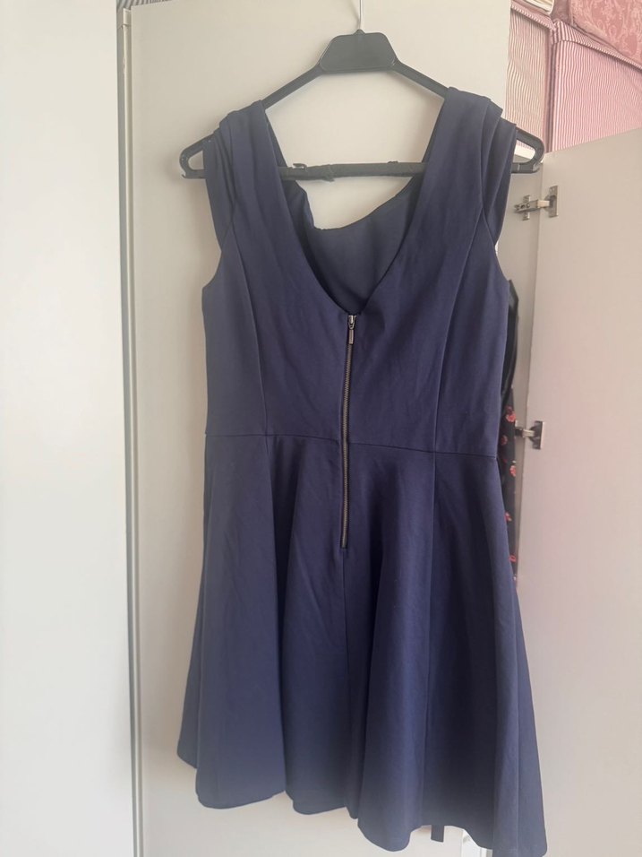 Kadın Lacivert V Yaka Kolsuz Elbise - Görsel 2