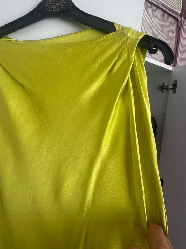 Zara Saten Kısa Elbise - Görsel 2