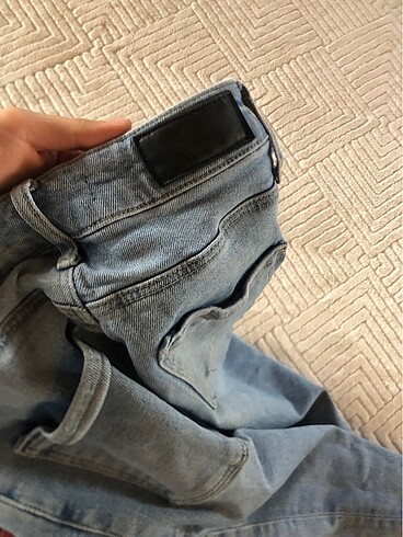34 Beden mavi Renk mavi jean