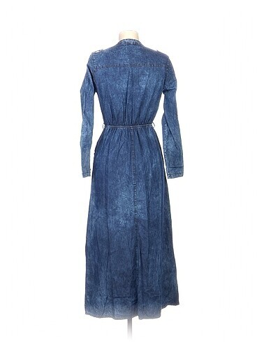 l Beden PreLoved Günlük Elbise %70 İndirimli.