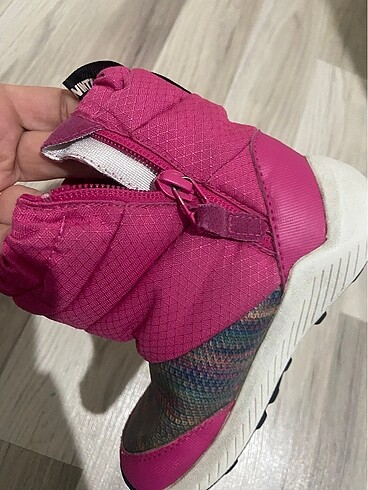 25 Beden pembe Renk 25.5 no Orjinal Adidas bot