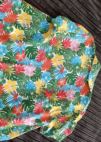 Renkli Çiçek Desenli Kısa Kollu  Gömlek - Görsel 3