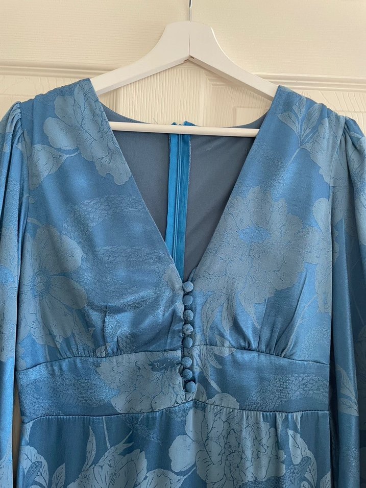 Düğmeli V Yaka Mavi Midi Elbise - Görsel 2