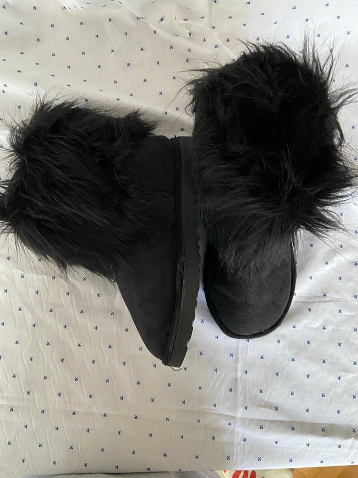 Siyah Kürklü Kadın Dolgu Topuk Bot - Görsel 2