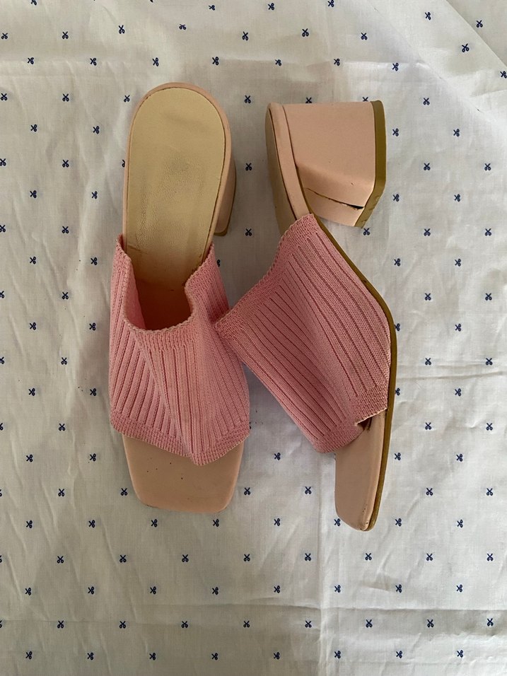 Pembe Pliseli Topuklu Kadın Terlik - Görsel 2