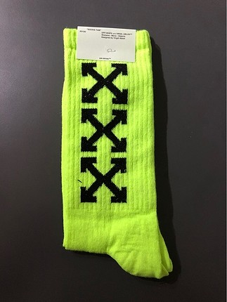 Off white corap