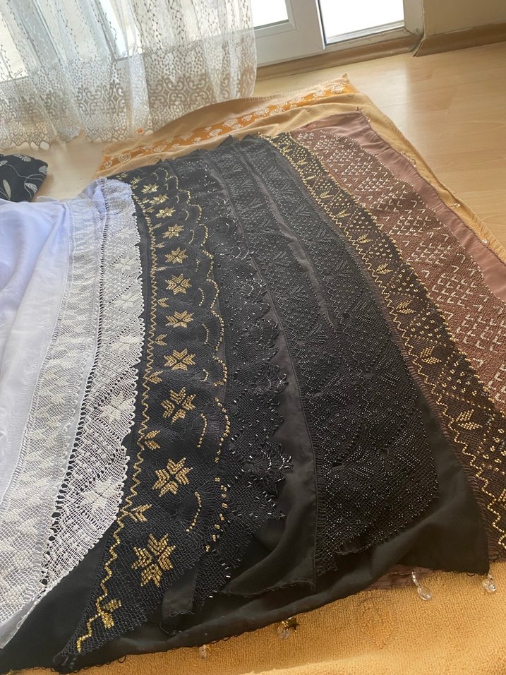 Dantel Detaylı Çok Renkli Kadın Şalları - Görsel 4