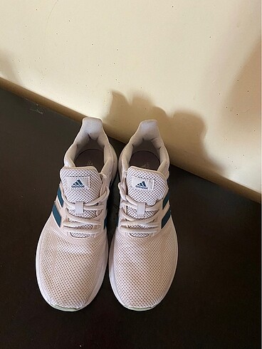 39 Beden Adidas spor ayakkabı