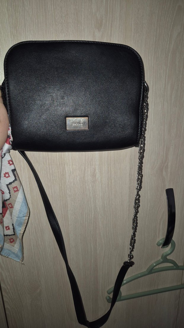 Zincir Detaylı Siyah Deri Kadın Çanta - Görsel 2