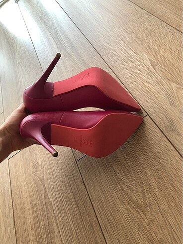 39 Beden Stiletto