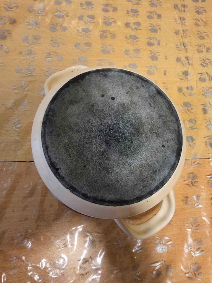 Beyaz Kulplu Gri Kenarlı Tencere - Görsel 4